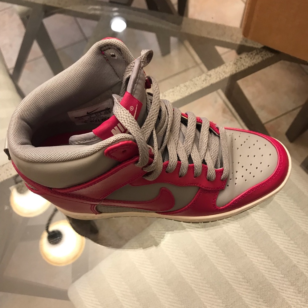 Women’s Nike sky hi dunk wedge sneakers size 6.5